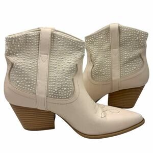 Qupid Vaca Pearl Embellished Western Boots Cream Ivory Cowboy Booties Sz 8.5